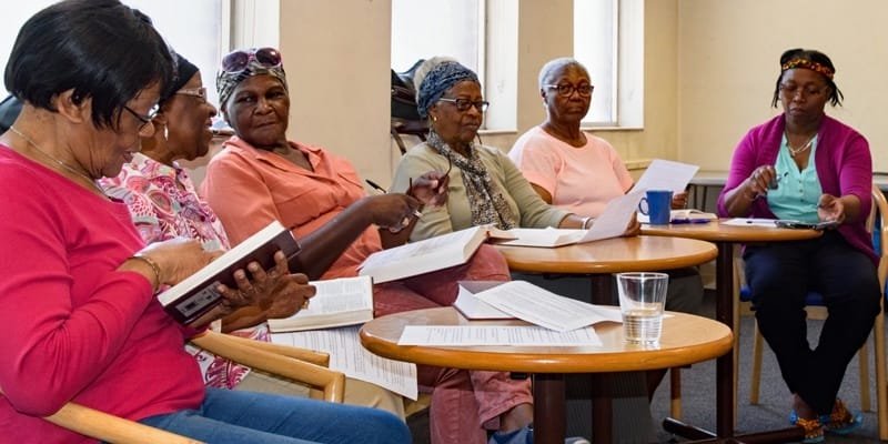 15 Closing Prayers After Bible Study and Small Groups